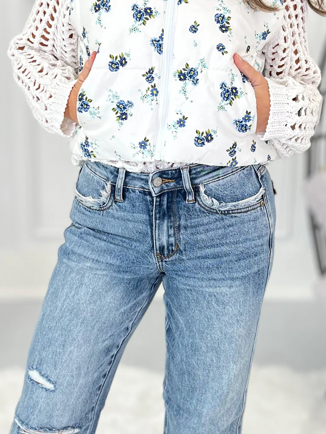 No Signal - 90's Rigid Magic Straight Leg Destroyed Jean